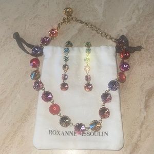 Gorgeous crystal and glass necklace and earrings